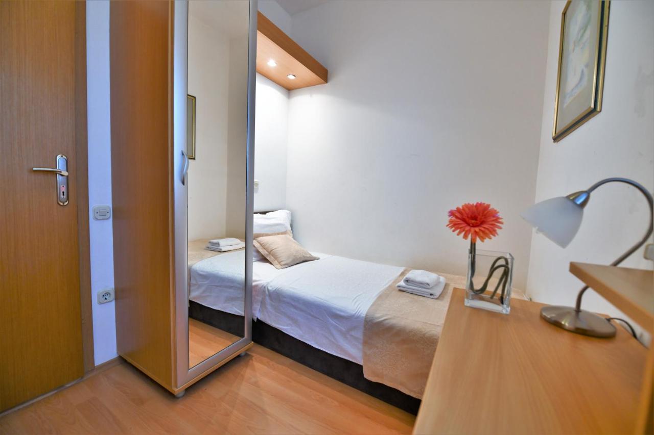Villa Nora Tučepi Esterno foto