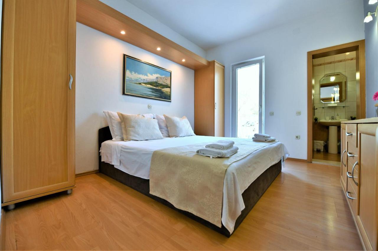 Villa Nora Tučepi Esterno foto
