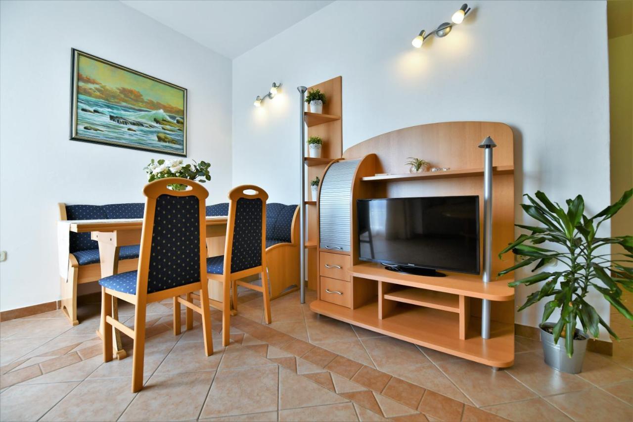 Villa Nora Tučepi Esterno foto