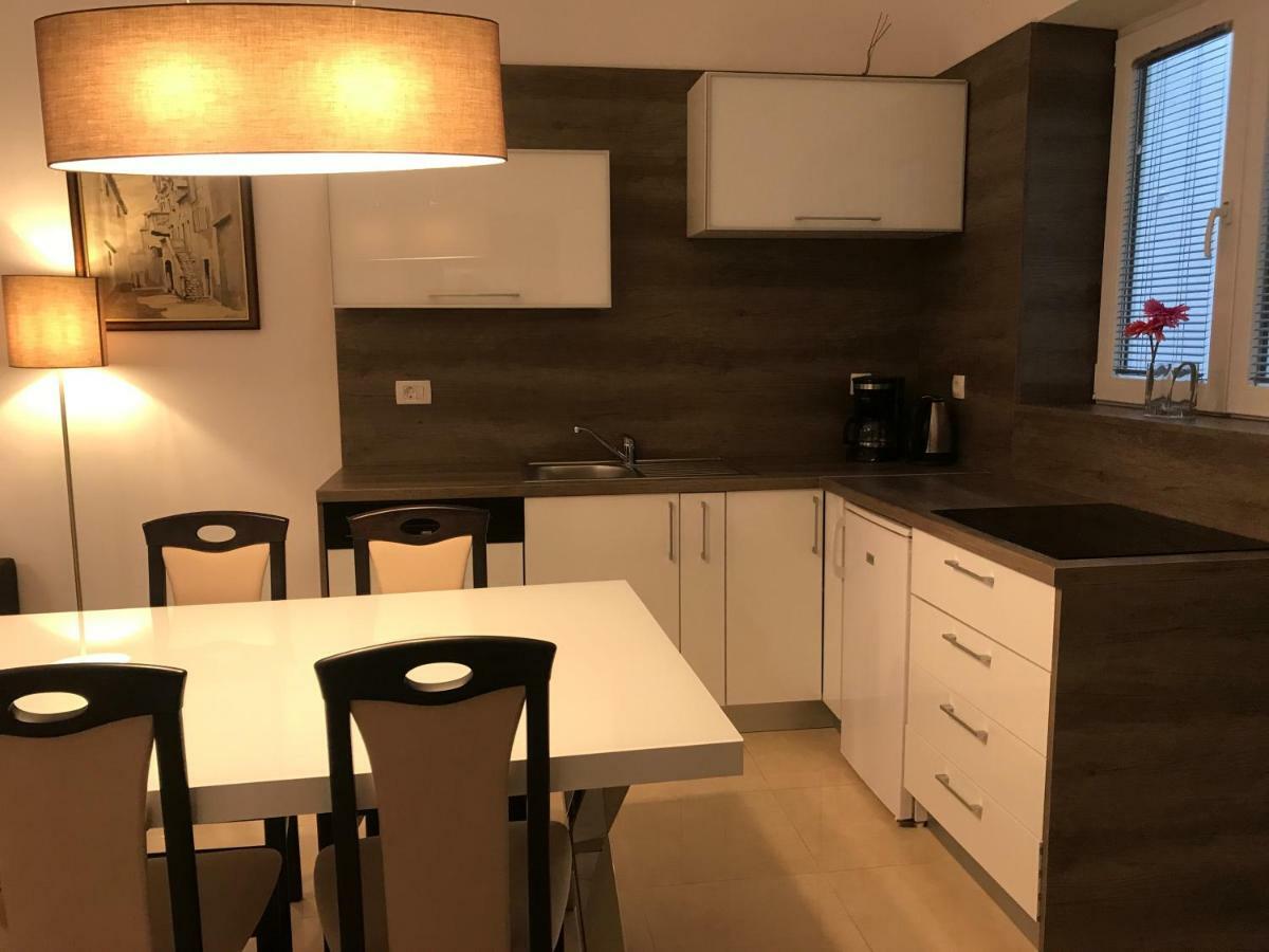 Villa Nora Tučepi Esterno foto