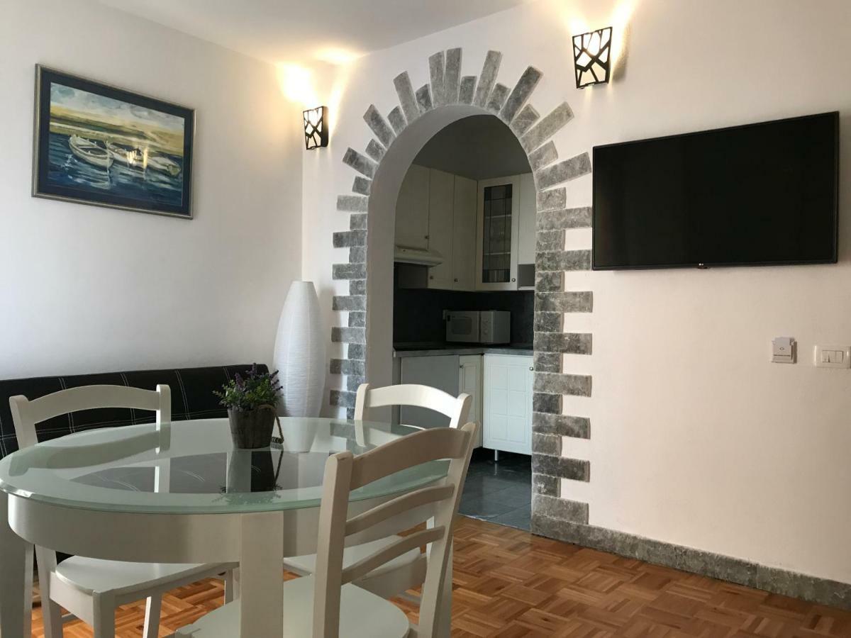 Villa Nora Tučepi Esterno foto